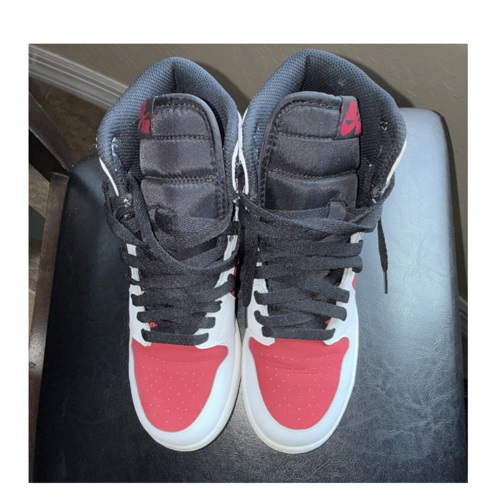 Jordan Air Jordan 1 High Top Red White Black Leather Youth Sneakers 6.5Y